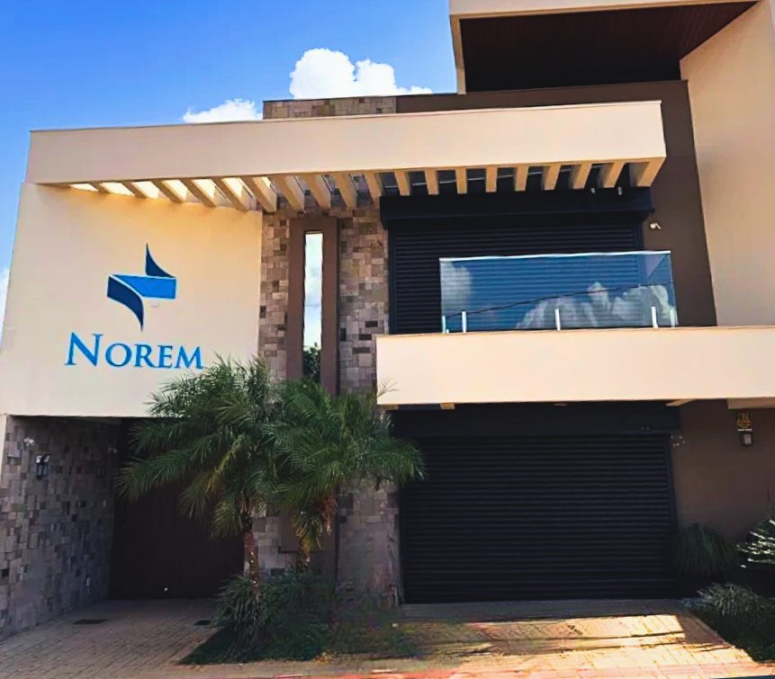 Fachada da sede da NOREM em Campo Grande, MS